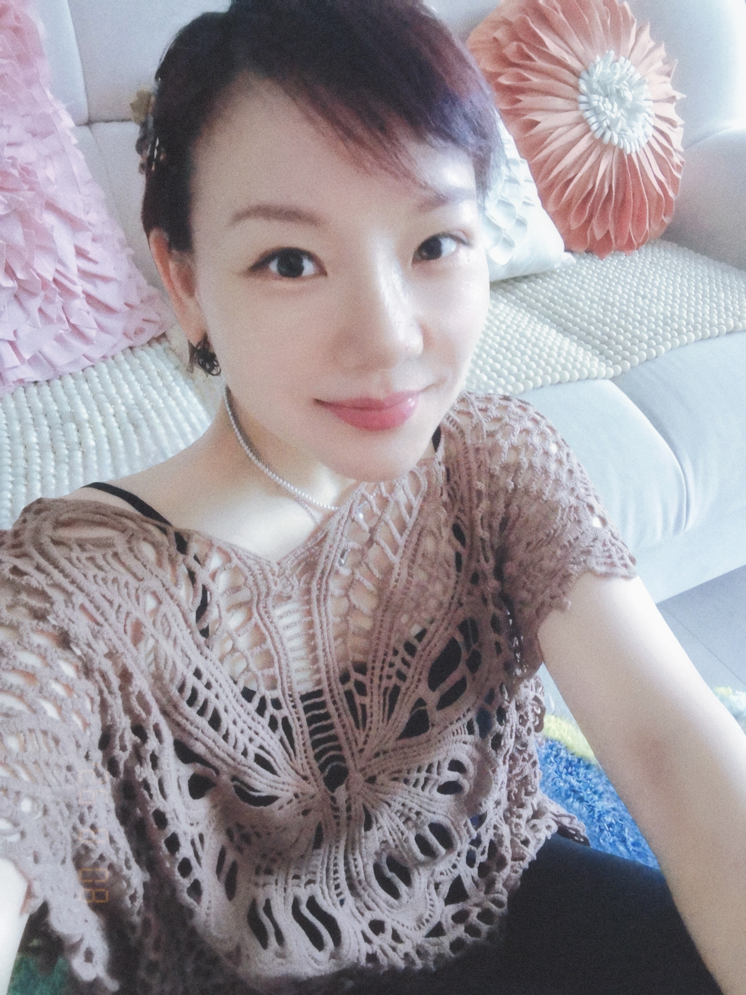 生活手记 光脚窝地板上看部节奏缓慢的电影，我的周六