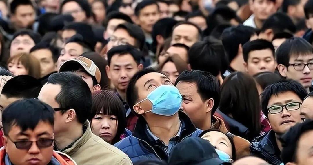 放开再多胎也没用？真实人口数据揭晓，年轻人不敢生的根本原因

很多人一直以为，生