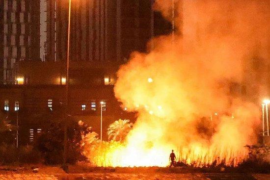 [呲牙]坏事做多，心虚了。。美国务院下令立即对美国“在全球所有外交机构”立即进行