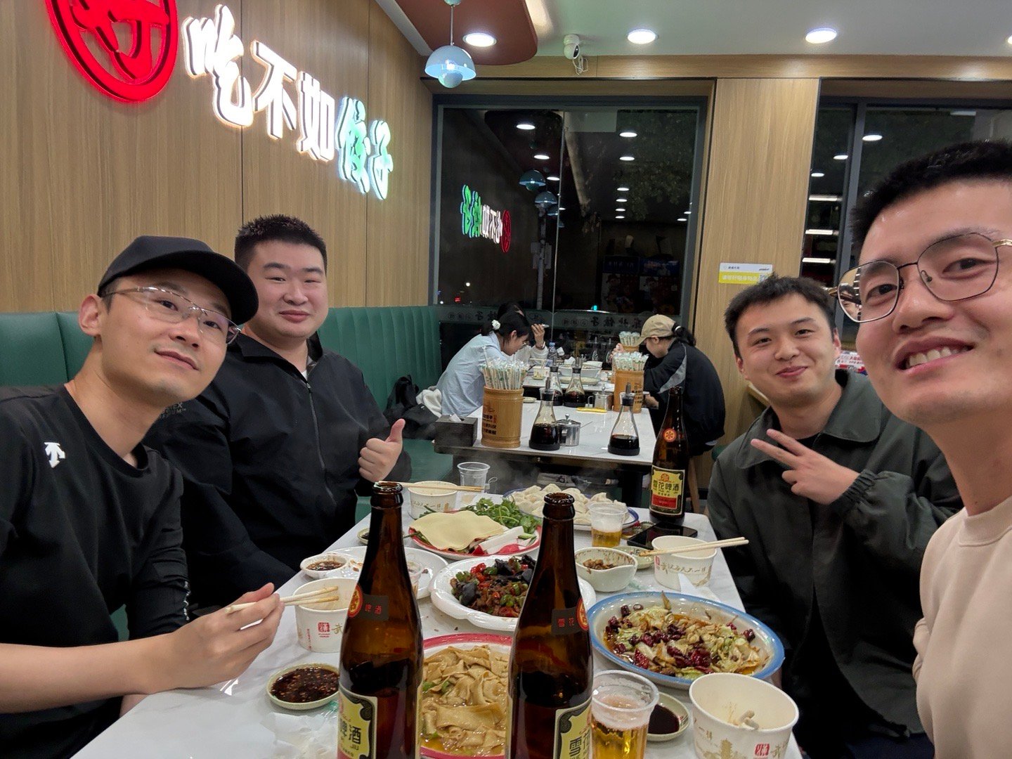 一条plog告别2025 翻了相册回顾了一下2025今年挑战了很多之前从来没有经