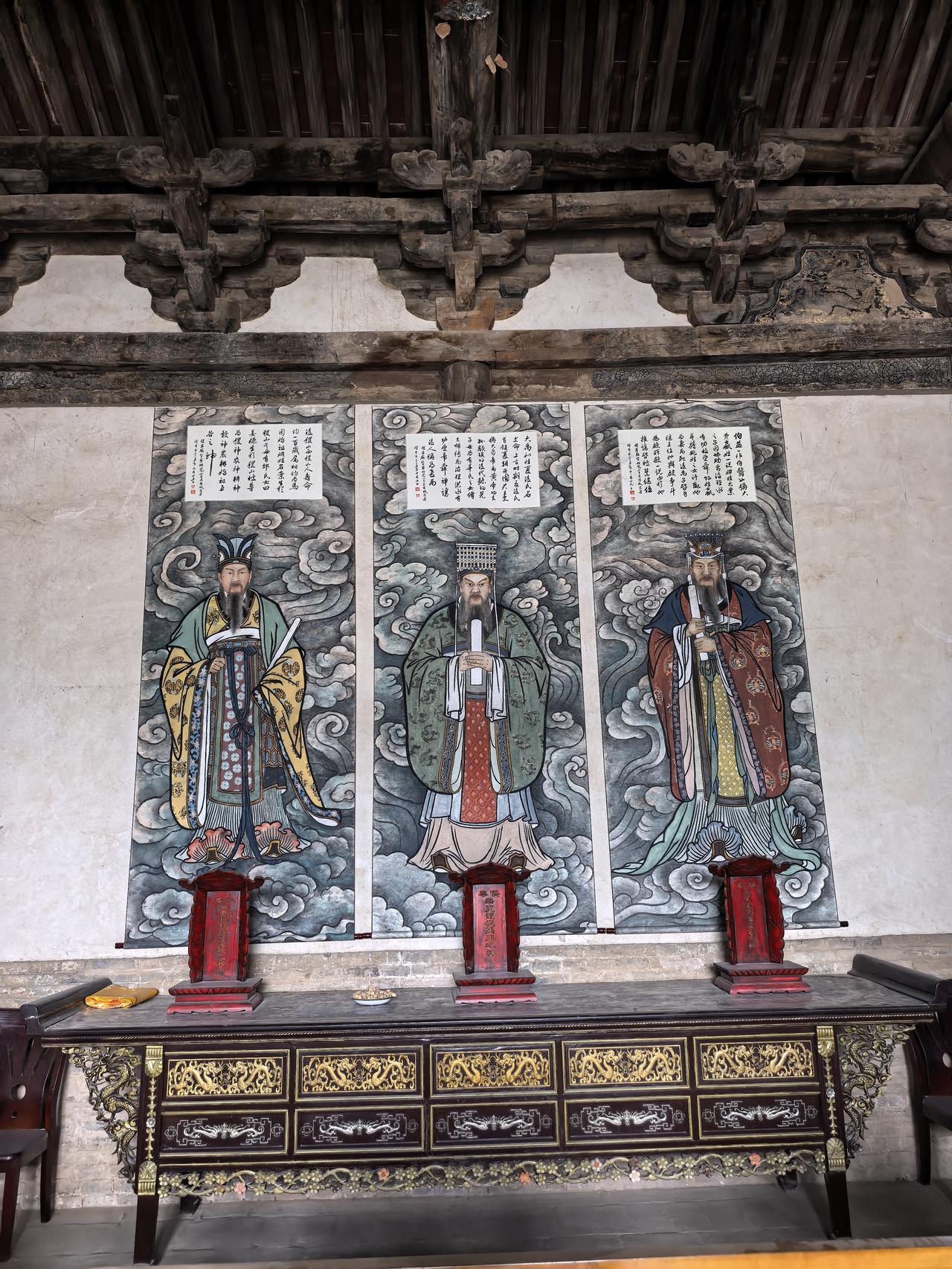 春日生活打卡季来到稷益庙，被巨副壁画震撼了。看了永乐宫的壁画后，又一次见到整面山