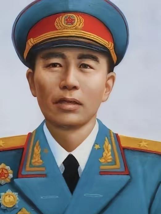 1970年，开国少将贺健去军营看望儿子时，却被哨兵拦在门口，贺健没有为难哨兵，而