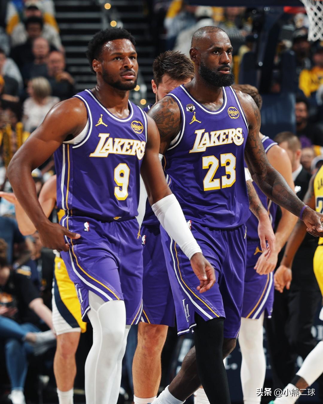 近11战10胜！NBA官方晒今日詹姆斯与布朗尼并肩作战的珍贵画面

北京时间3月