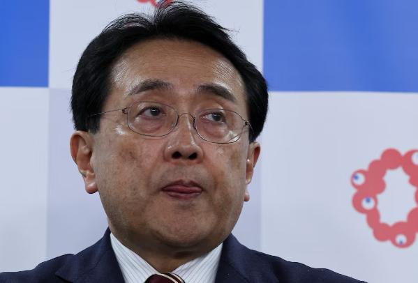 不搭理，日本连续抗议。6月30日，日本彻底坐不住了，包括日本经济产业部长赤泽亮正