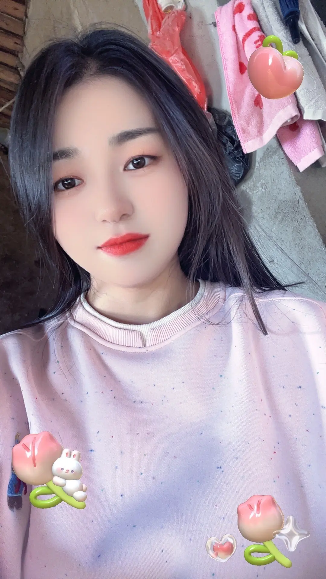 不要因为暂时的困难，而闷闷不乐，一切都会好起来的，不信哦回头看看，不知...