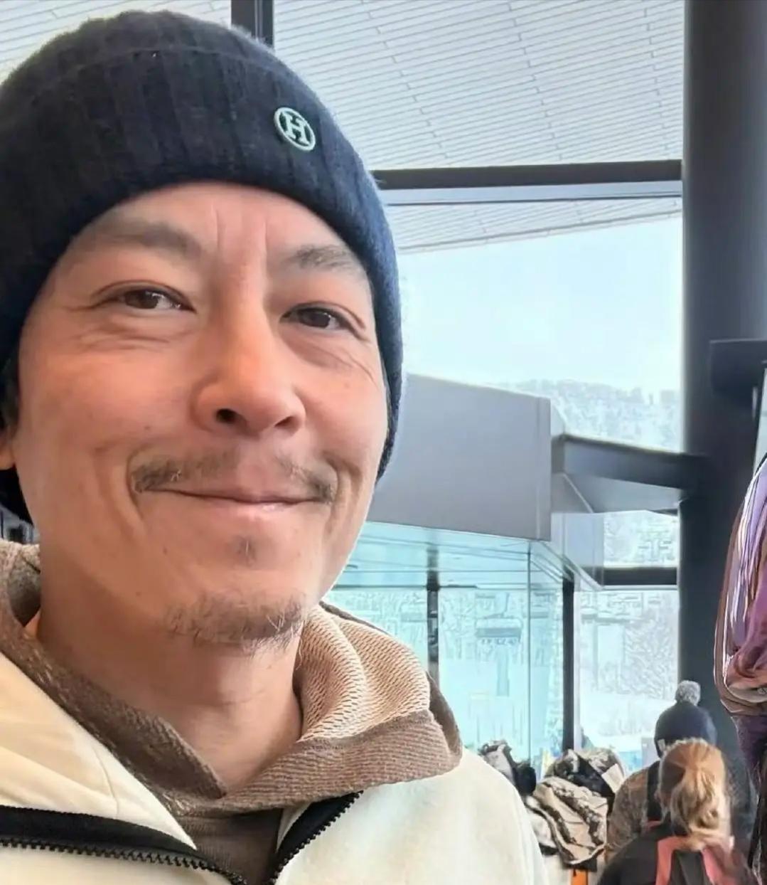 陈冠希怎么老成这样了，幻视赵本山！

作为当年痞帅界的天花板，陈冠希怎么一下子就