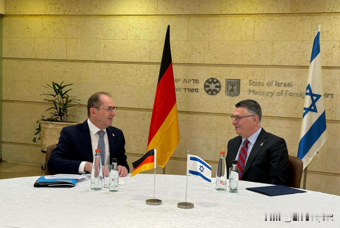 根据《纽约时报》的报道，就在这两天，美国总统特朗普已经听取了关于军事打击伊朗方案