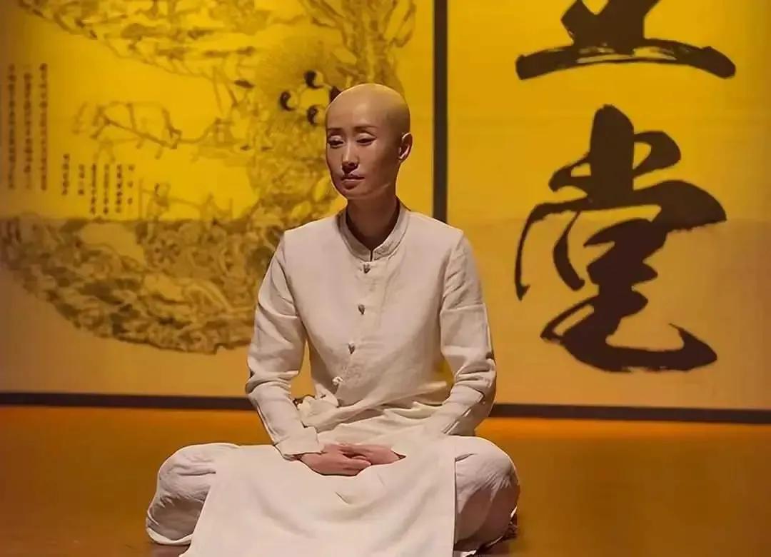 刘敏涛这是演的哪个角色？
#娱评大赏#