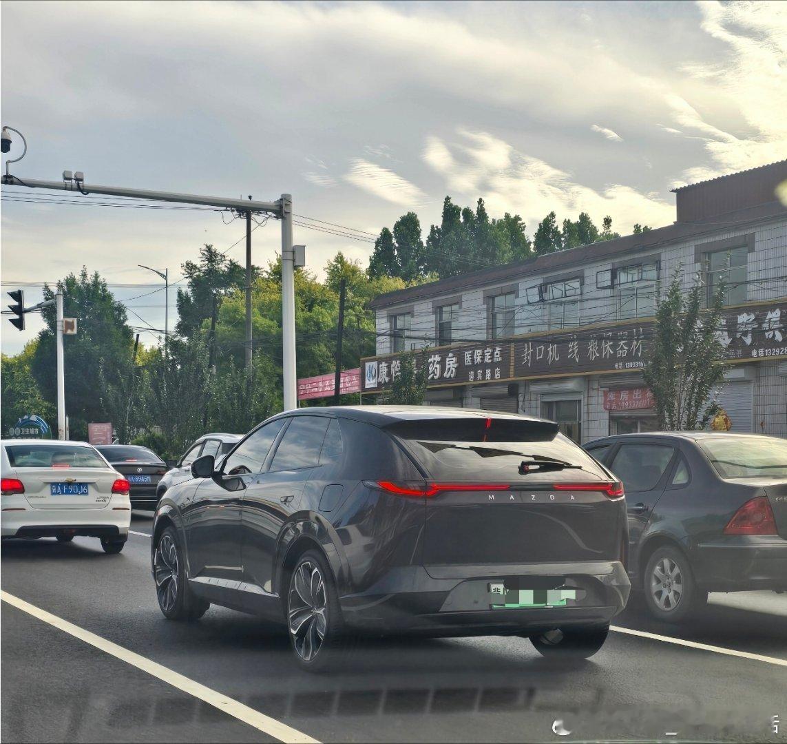很不错的一辆小车，马自达基因的延续，奈何国内认可的人太少马自达马自达ez-60