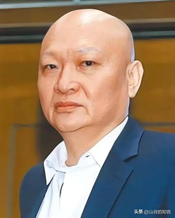 百亿赌王柬埔寨遭29枪射杀：逃得掉司法，逃不掉恶报
 
29枪，5枪爆头。
昔日