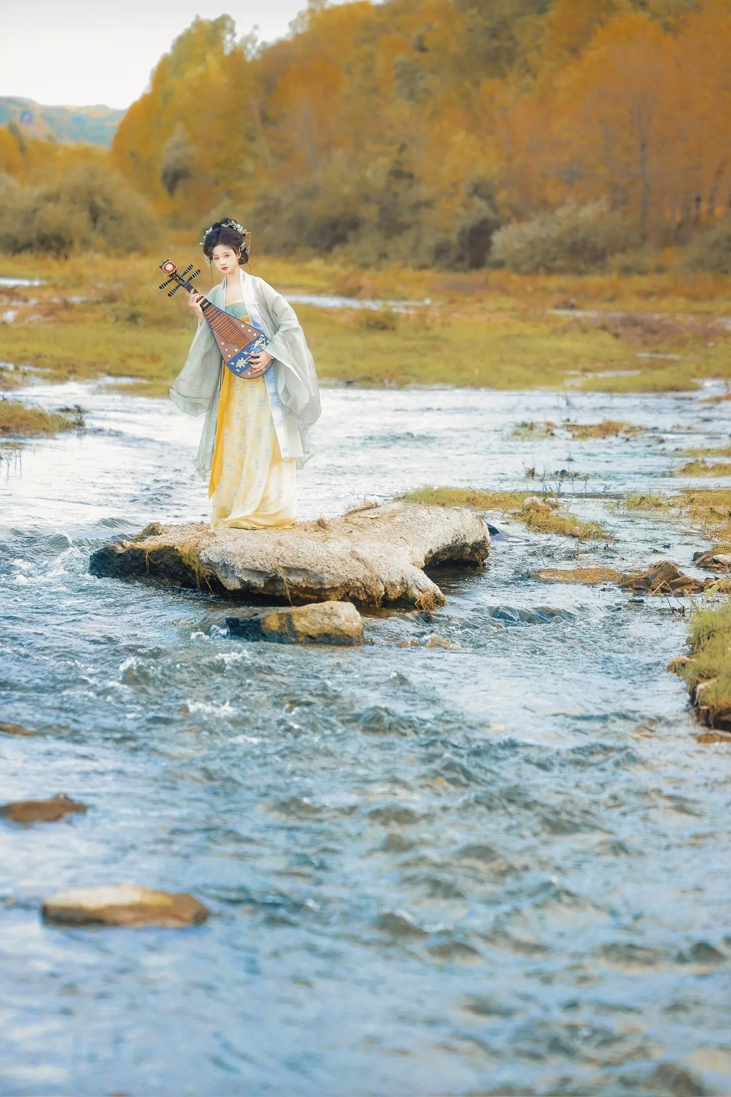 “用什么形容遗憾呢。。。”我会说“早知如此绊人心，何如当初莫相识。” 摄/后：我
