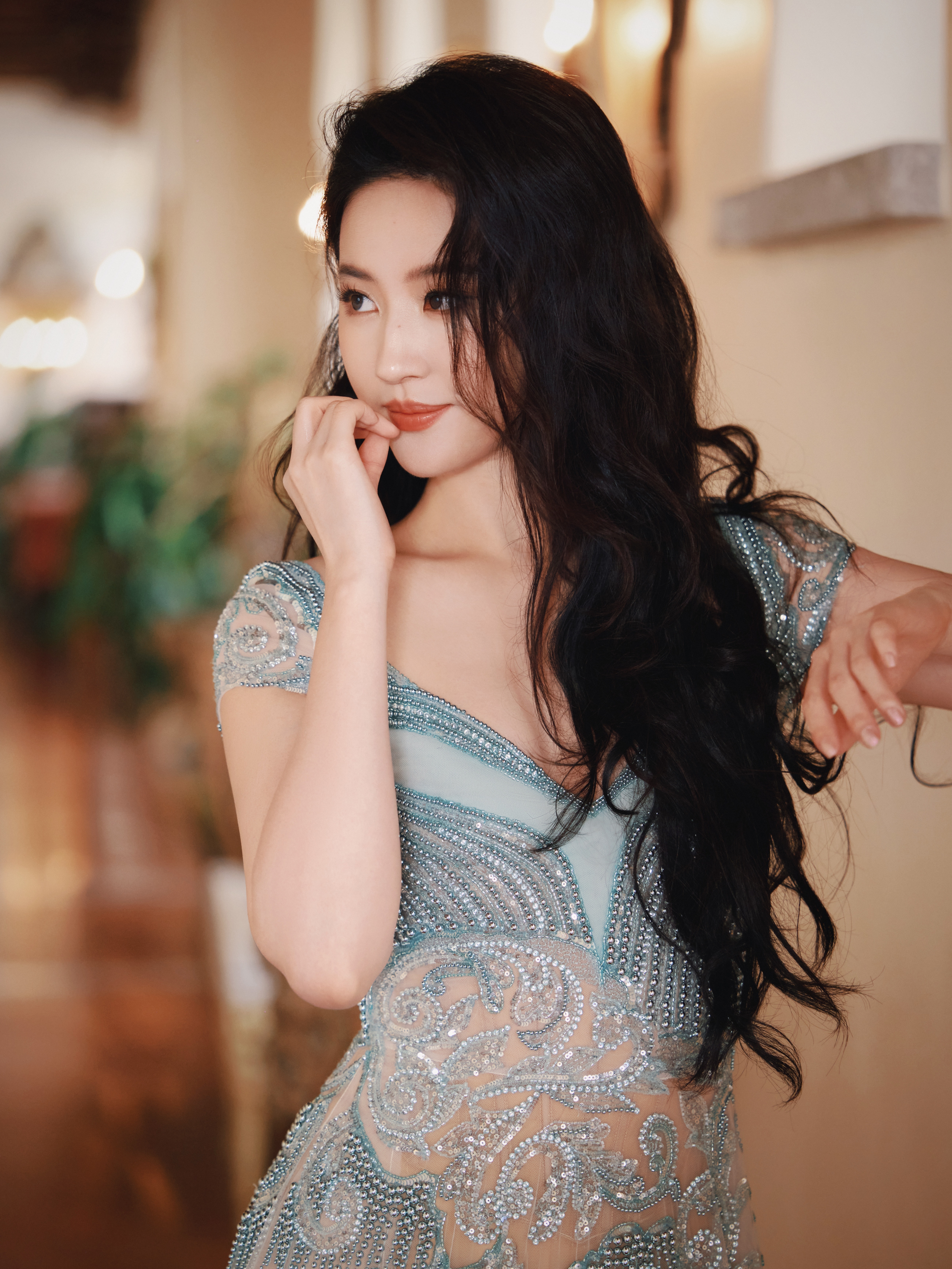 优雅贵气，温婉美丽，看得我心融化了[awsl][awsl]刘亦菲宝格丽全球品牌代