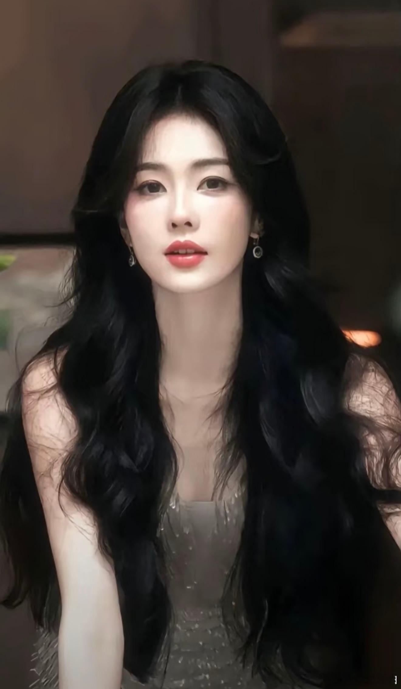 白鹿田曦薇如此权威可盐可甜的两张脸，2025 TC Candler权威认证白鹿田