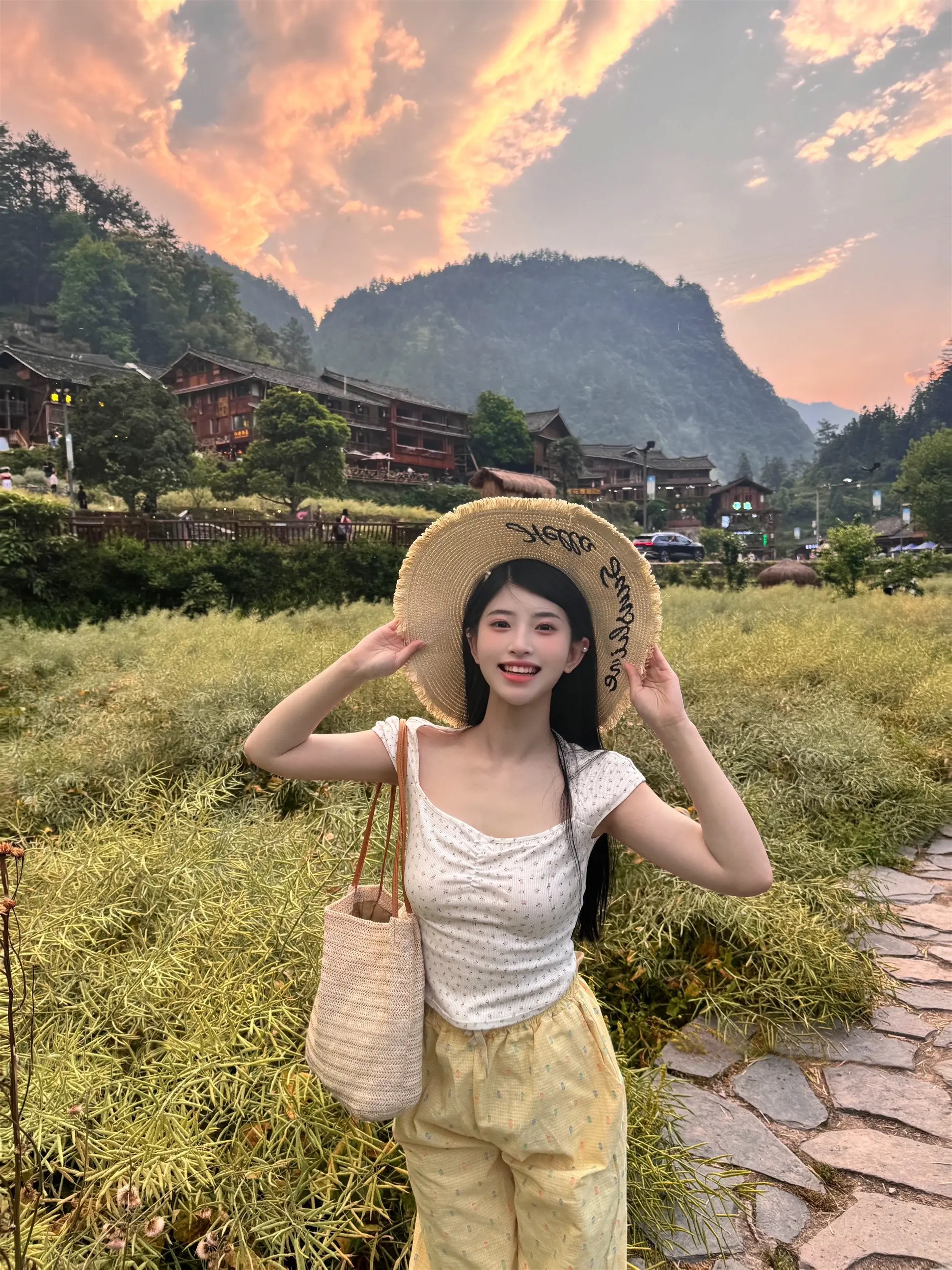 故事的小黄花🌼。