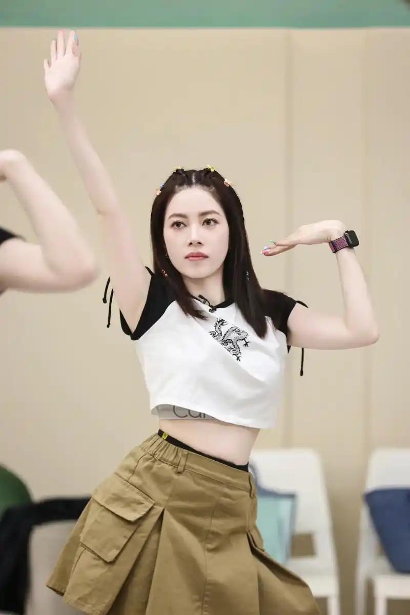 台湾女星徐怀钰被亲弟弟指控没有赡养妈妈，等妈妈去世后回来争夺8000万台币的遗产