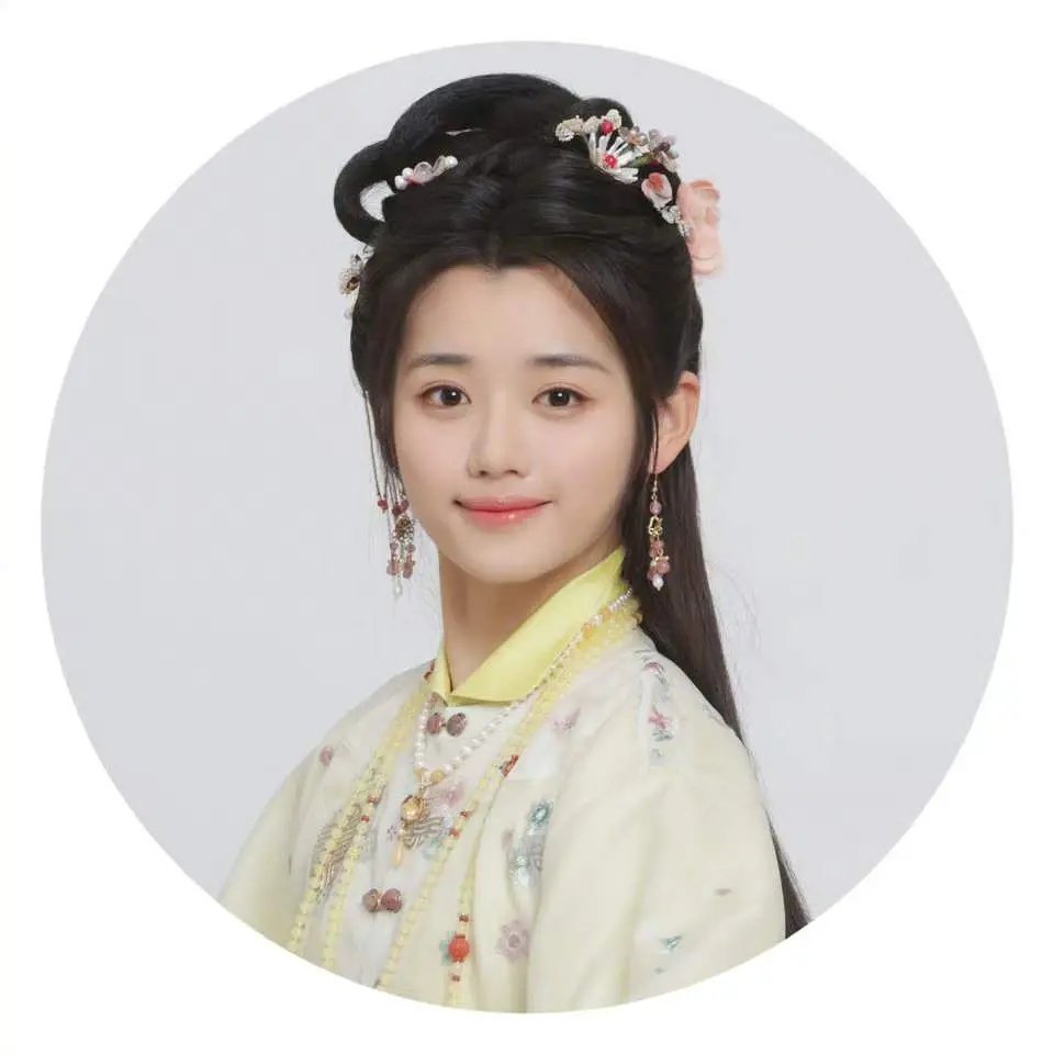 于歪新签的是照着黄杨找的吧 ​​​