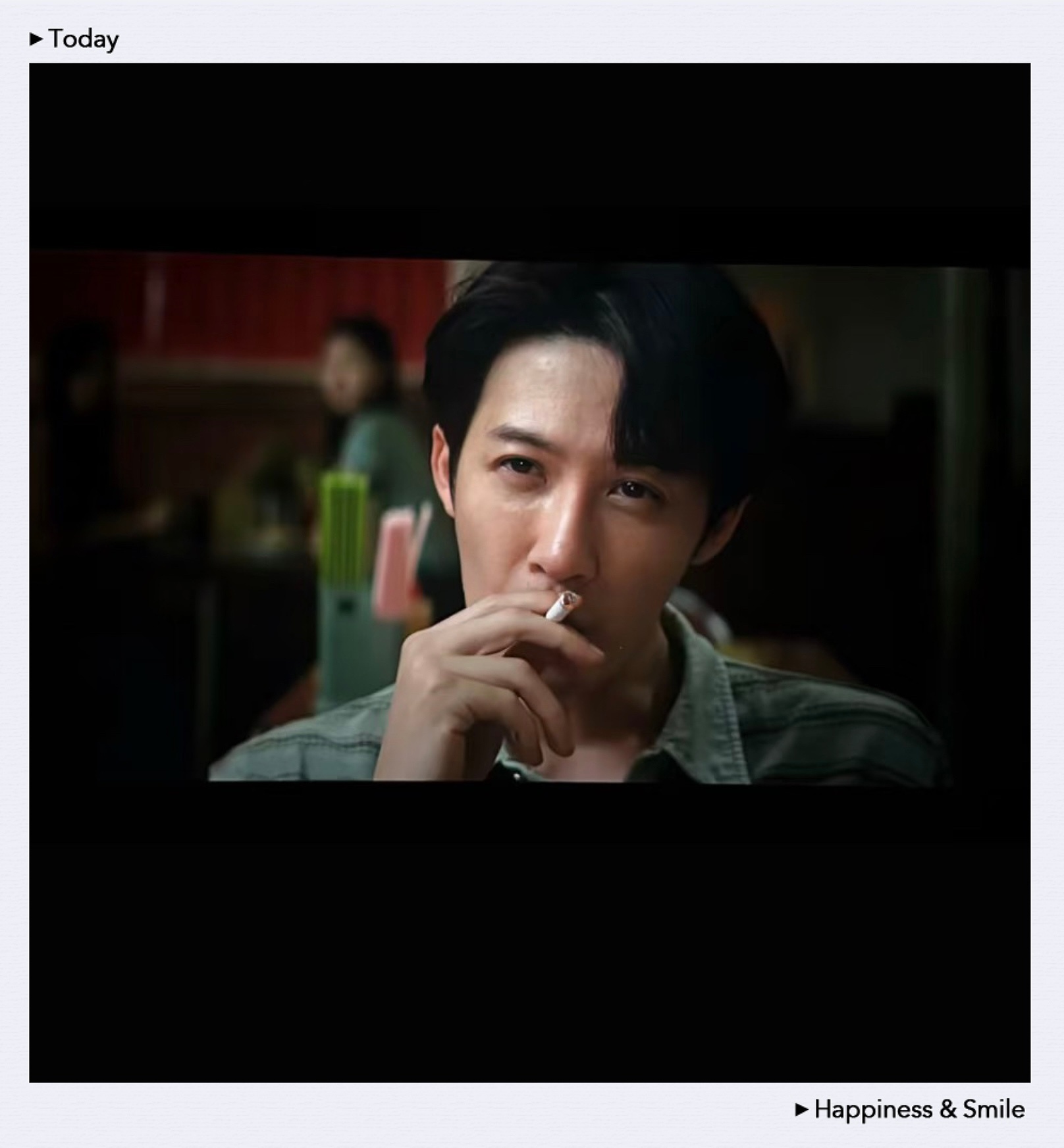 我很喜欢亓宏刚这张剧照他表情很玩味似笑非笑有种被他握在手心把玩的感觉檀健次简直就