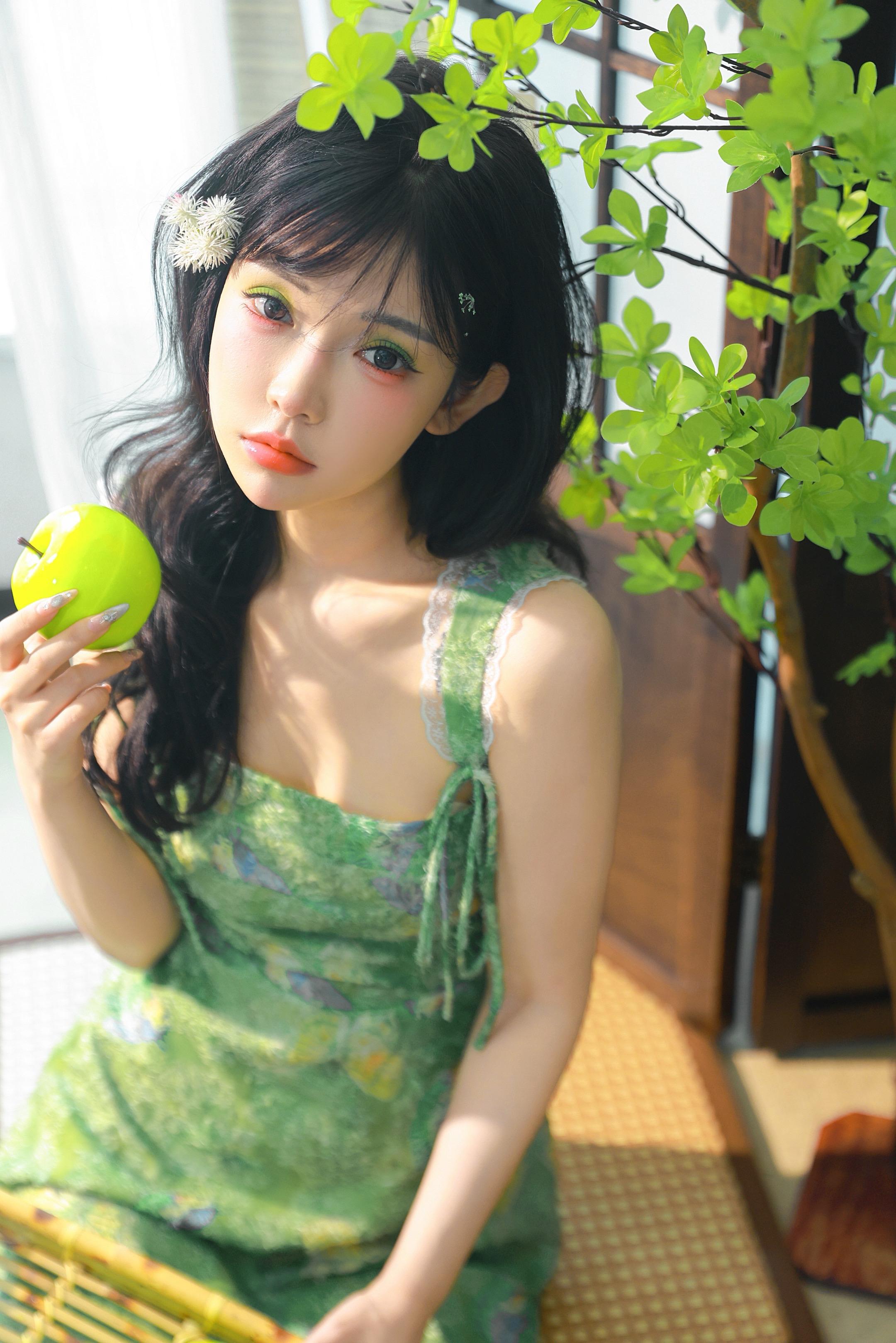 又是艳阳天～初夏的青苹果气息🍏。