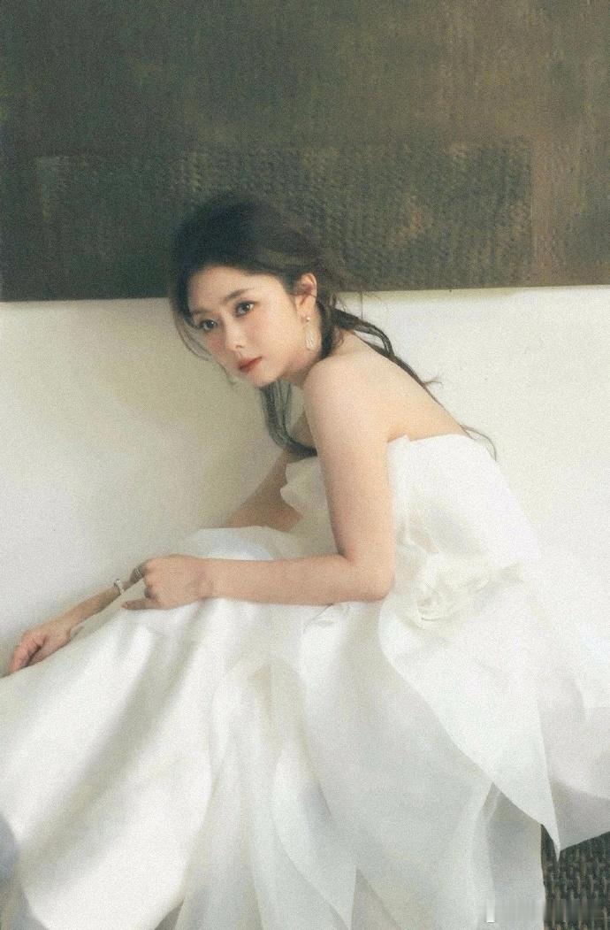谭松韵谭松韵的消费人格是老好人谭松韵喜欢但不盲目谭松韵身上这份分寸感真的很难得，