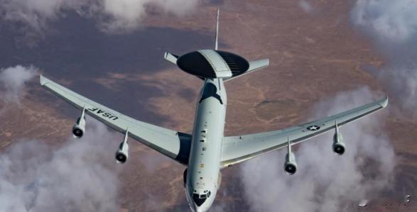 乌克兰两周狂轰克里米亚，俄损失近5亿装备还丢6架战机，防空漏洞大到离谱！

来源