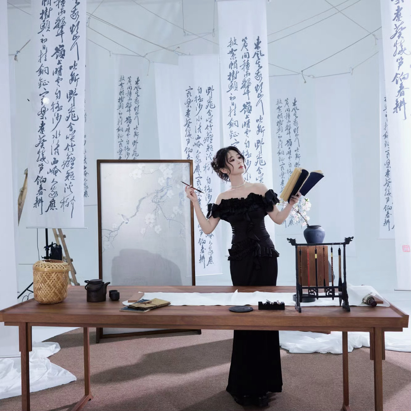 杨紫玉兰花开君再来 yz 杨紫董竹君“有意义的人等再久都有意义 爱只会在不见面的