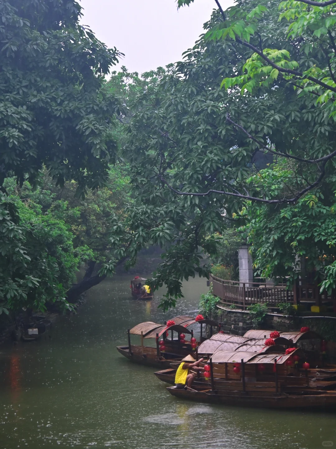 一下雨🌧️佛山这里就成了真江南