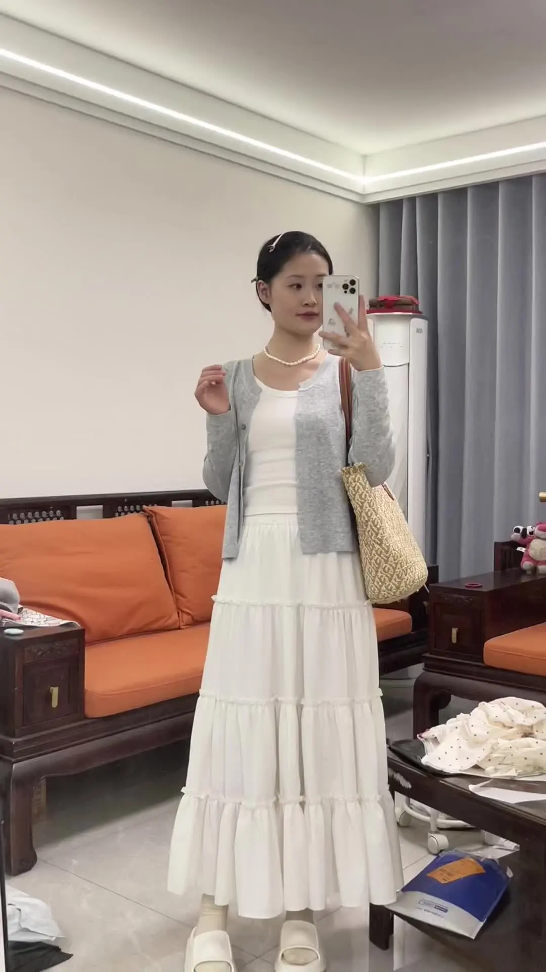 翻相册的时候发现，原来好多幸福瞬间是来不及记录的