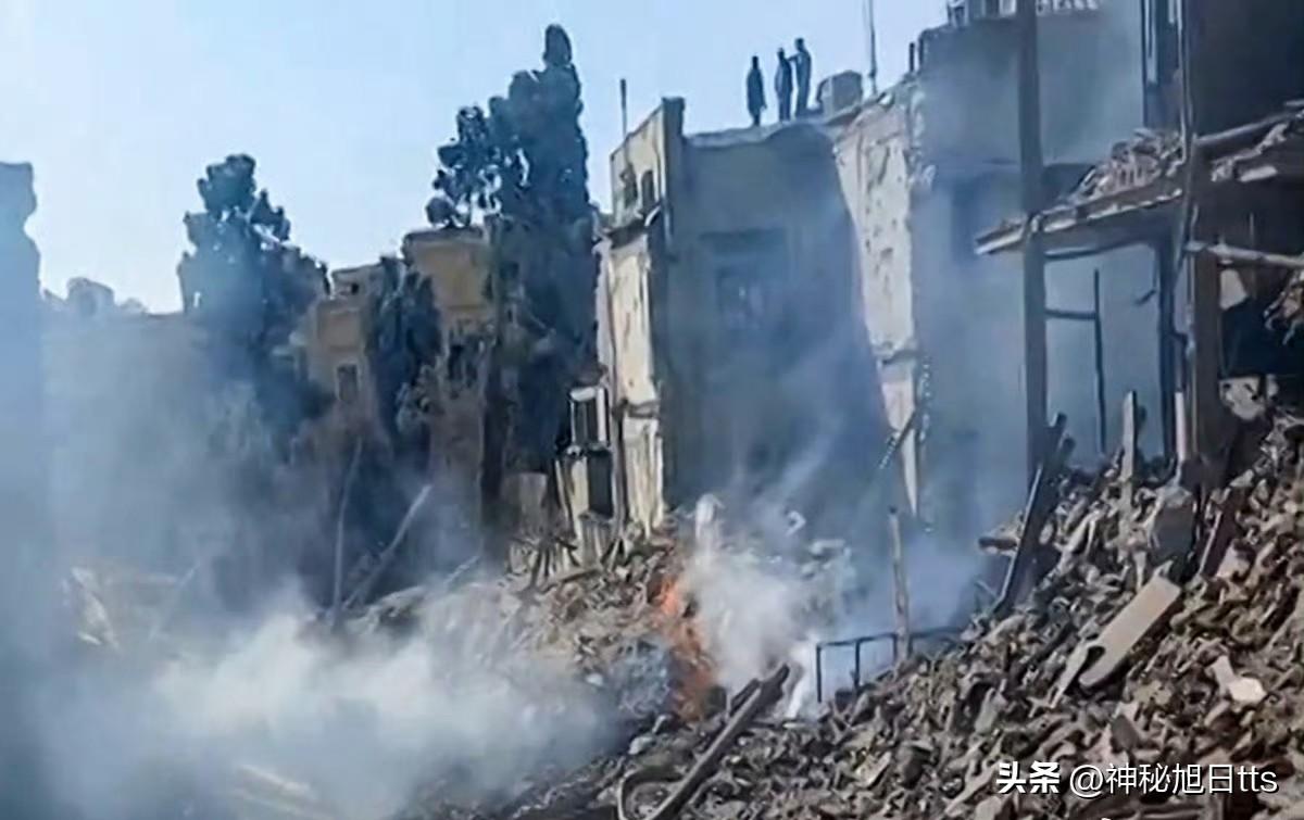 令人震惊！袭击精准定格哈梅内伊核心会议 多名巨头同场身亡 

路透：哈梅内伊开会