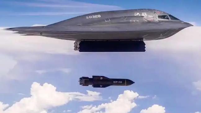 通过伊朗这件事，不少小国家大概率已经意识到了，如果他们想要在这个世界生存下去，那