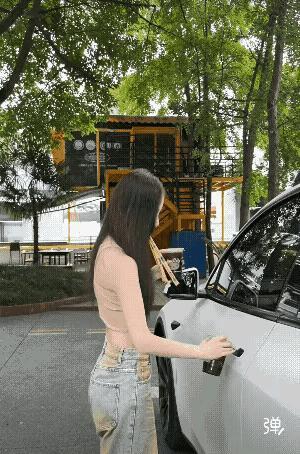 还好没把手里的扔了[快哭了]