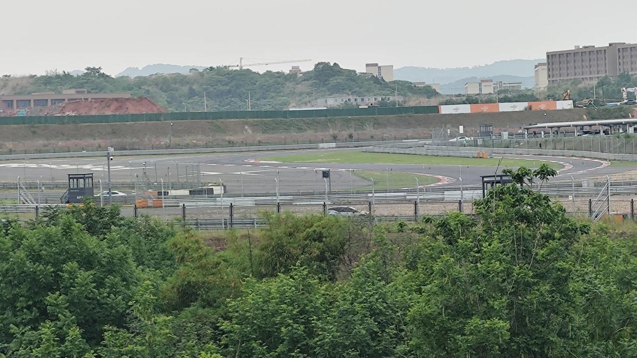 晒生活点滴 观看赛车，刺激的场面很棒👍🏻👍🏻👍🏻👍🏻