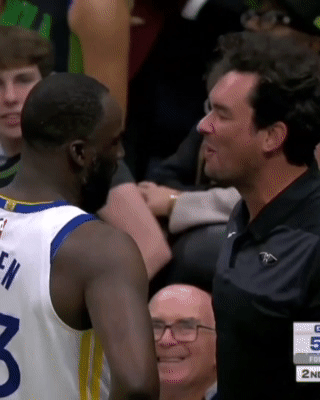 NBA联盟警告追梦格林，但不罚款。 

NBA就追梦与球迷互骂事件，向其发出警告