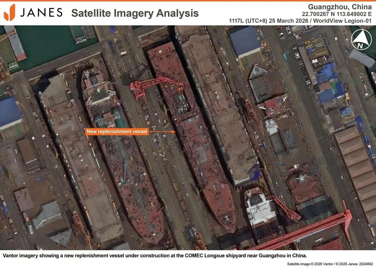 6万吨级超级奶妈上船台！海军远洋支援更稳了！
271米长、37米宽，6万吨级的身
