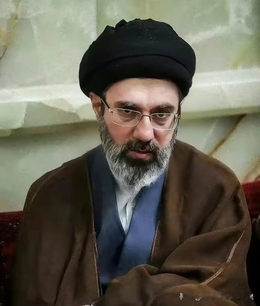 伊朗摊牌了
4月16日，伊朗最高领袖军事顾问穆赫辛·雷扎伊直接摊牌：伊朗已做好“