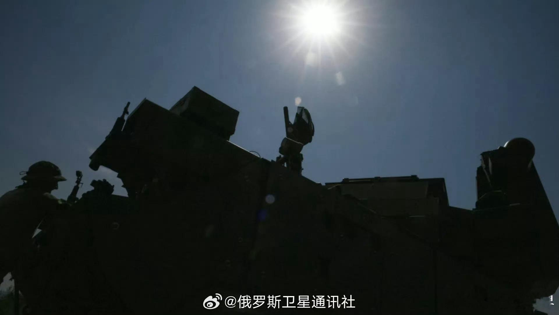 【俄国防部：俄防空系统夜间击落26架乌无人机】击落乌克兰无人机 据俄罗斯国防部消