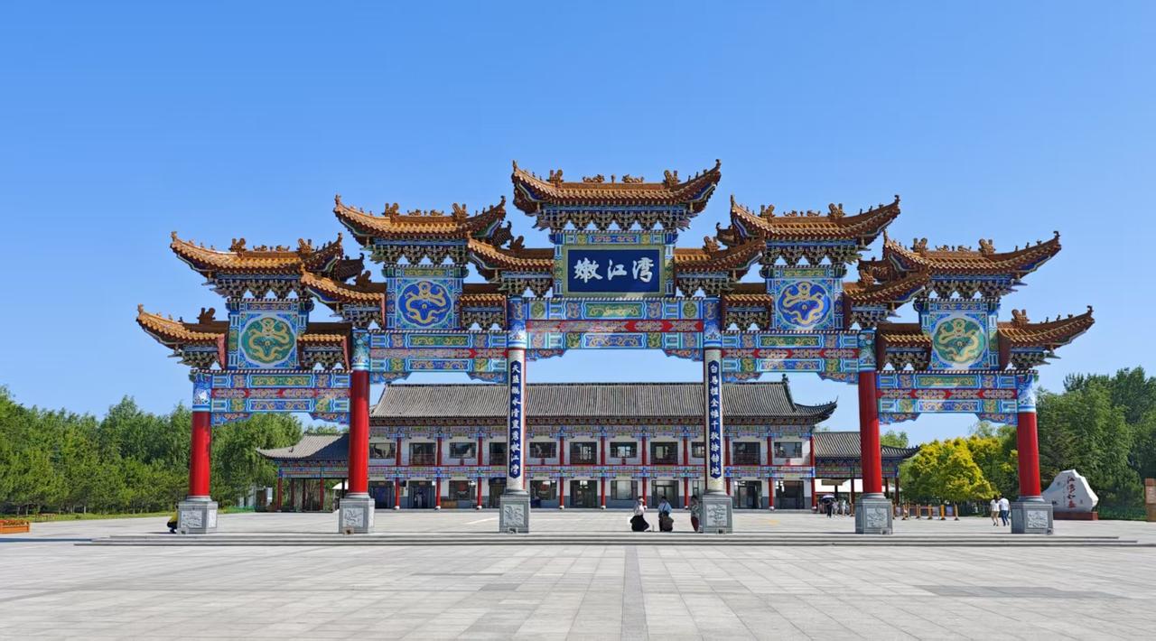 真是信口开河，吉林省的镇赉、白城、大安、洮南……，自古以来就是松花江、嫩江的冲击