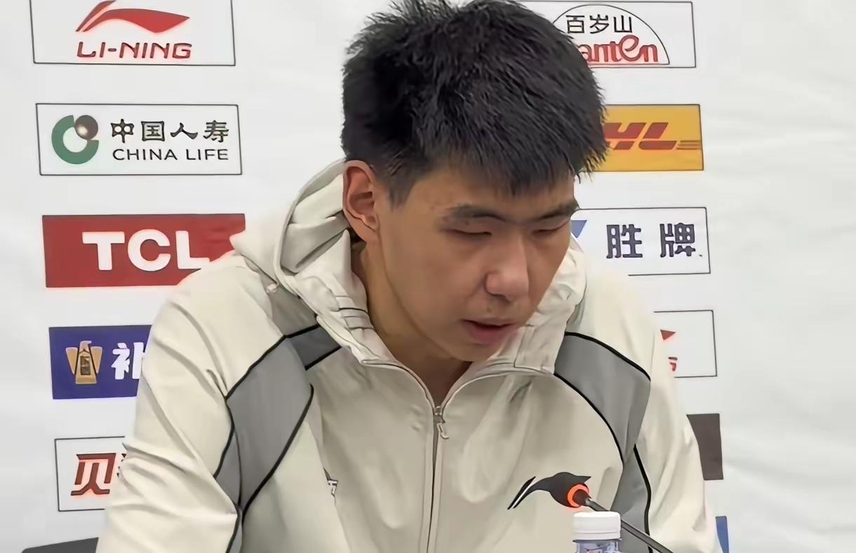 真兄弟！徐昕回应徐杰受伤:广东广州深圳3支球队都是是代表广东的球队，他们是一个整