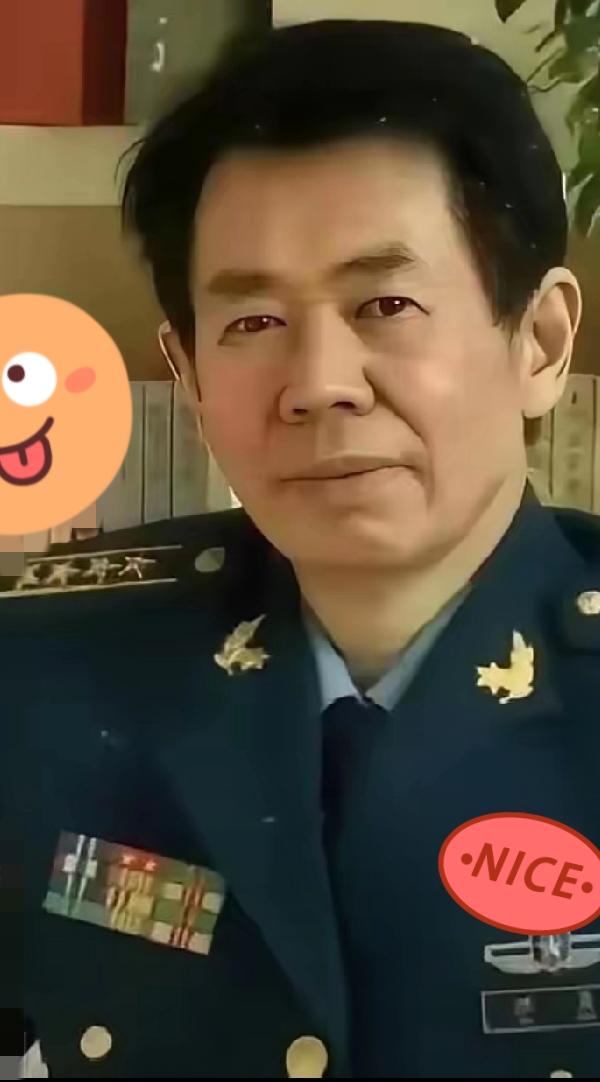 藏了几十年的狐狸尾巴终于藏不住了！

岛上闹得最欢的“台独”刺头，根本不是什么本