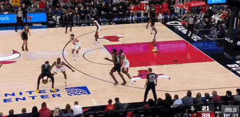 不要再喷杜兰特了……
看着图一、图二、图三杜兰特这几个传球失误是不是挺让人着急啊