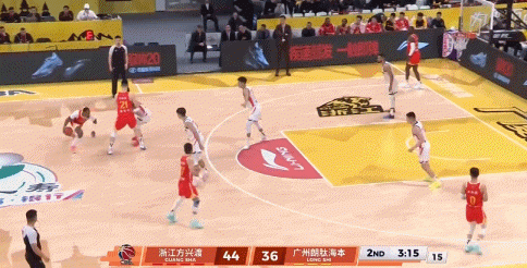 稍微发力就花了！小巴里·布朗24分钟 轻松砍下24分4板4助4断广厦男篮vs龙狮