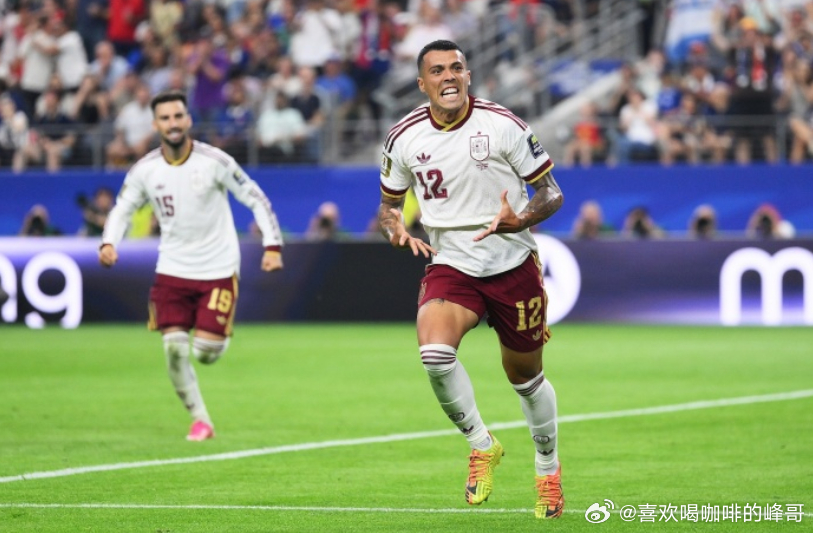 西班牙后卫波罗近日接受了采访，他谈到了2026世界杯、巴萨与皇马等话题。在采访开