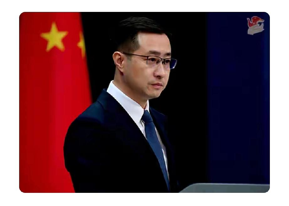 台当局发布的第三版《全民防卫手册》真是让人笑掉大牙。里面竟然建议民众“战时看见穿