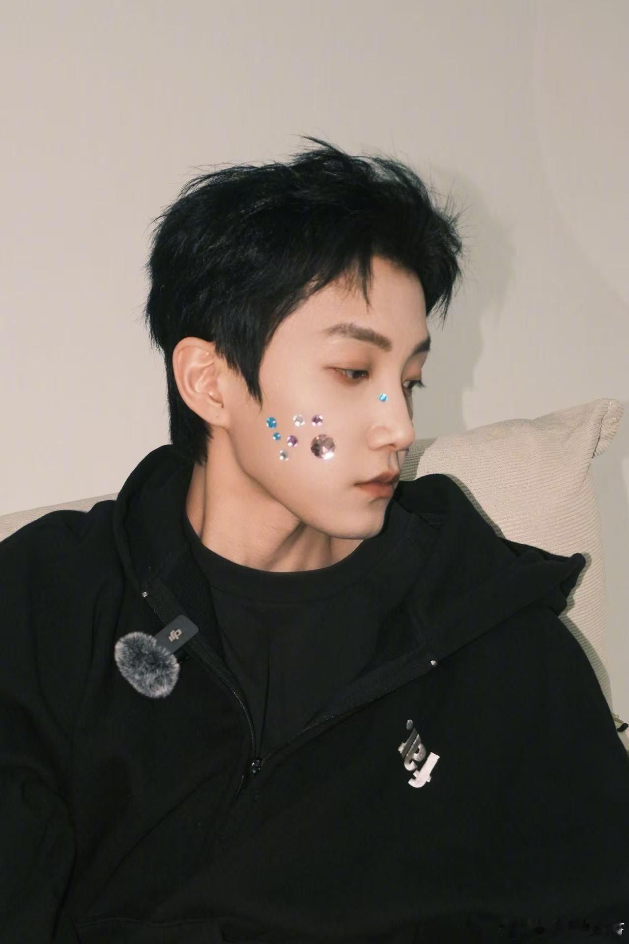 范世錡方公开无犯罪证明范世錡方公开无犯罪记录证明 演过的角色让人印象深刻，舞台表