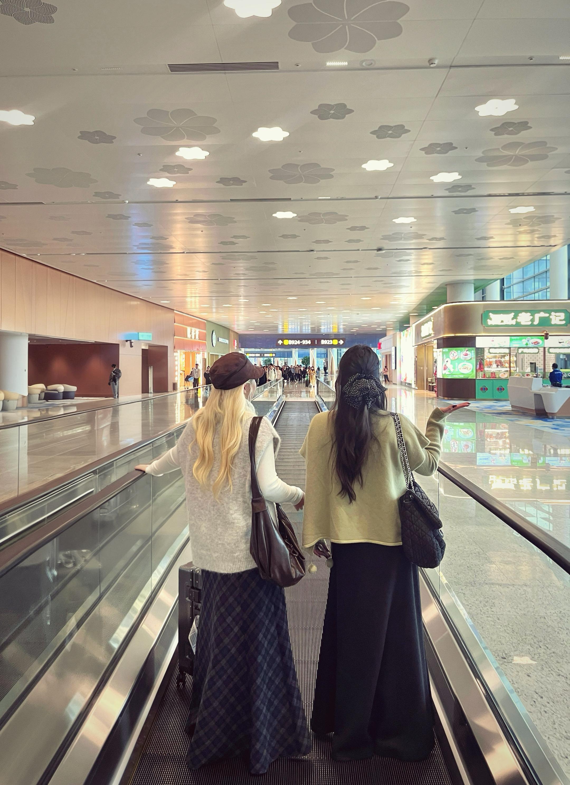 人不会同时有钱 有时间 还有心情 差不多就出发吧