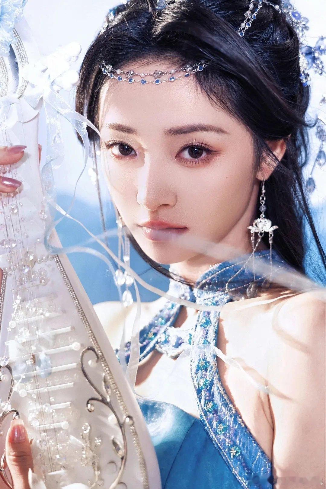 周洁琼王牌古装cos蔡文姬，怎么样适配么？挺美的倒是[期待] ​​​