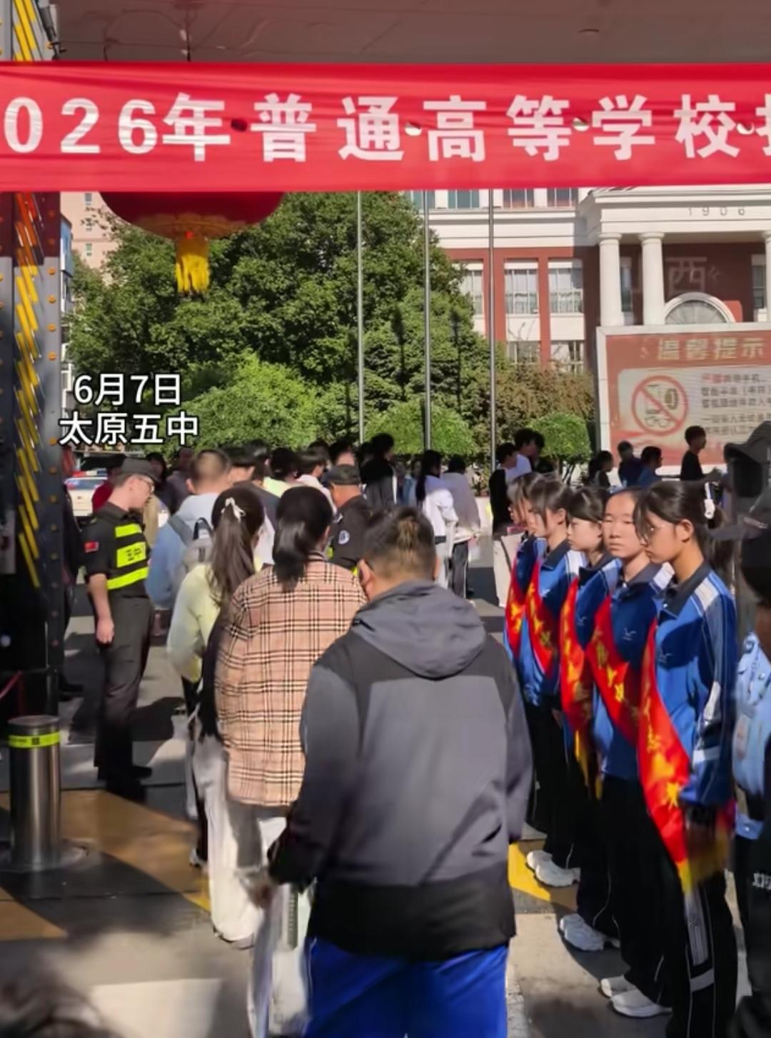 2026高考数学乙卷特点：难度整体回落，考题回归基础、侧重思维。基础题门槛低，多