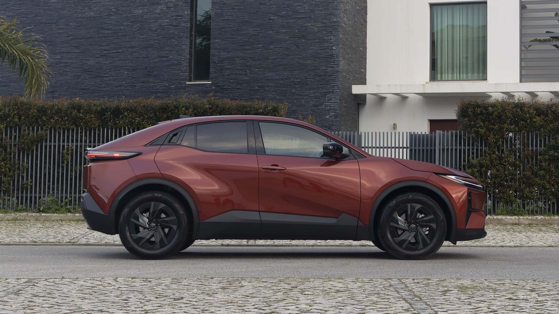 Toyota C-HR+ (2026) 
