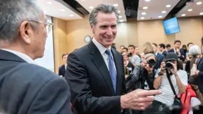 美国民主党籍的加州州长纽森正在访华，得到了中国高规格热情接待。这是其本次任内的第