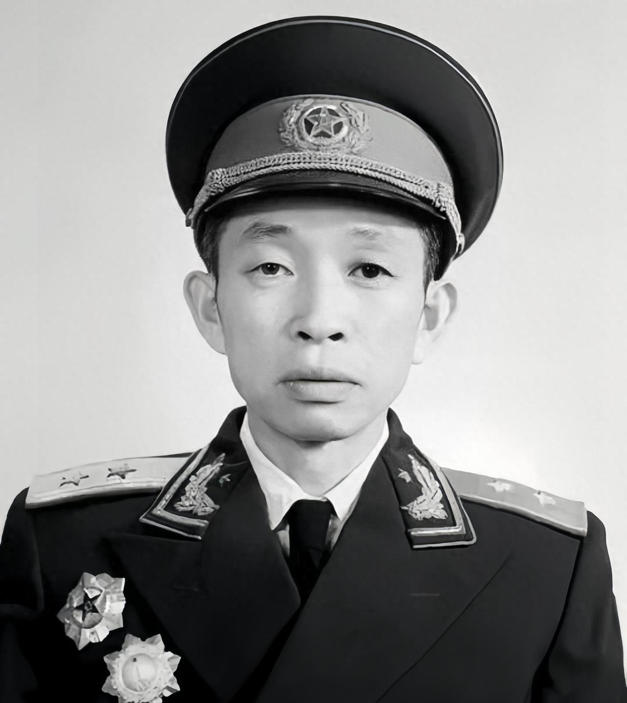 开国中将王必成晚年担任了大军区司令员，有一次到遵义某部队视察，对该部各项工作都比