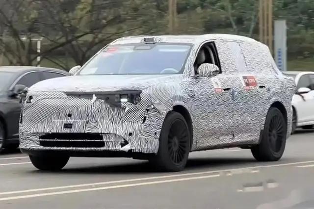 2025年你期待哪些新车  汽场全开  如果问我2025年我期待的车，我首先选问